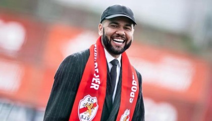 葡媒：阿尔维斯已收购葡乙球队全部股份，并将注册为该队球员