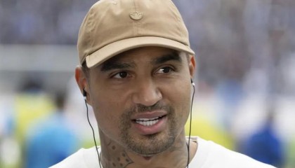 世界杯官方客户端-大博阿滕：加盟巴萨需要梅西点头同意；更推崇C罗为孩子的榜样