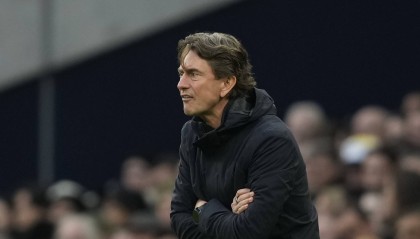 世界杯官方客户端-联赛虫欧战龙！热刺欧冠第5联赛第14，去年联赛排17但夺欧联冠军